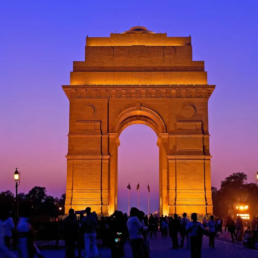 Delhi & Agra Taj Gateway