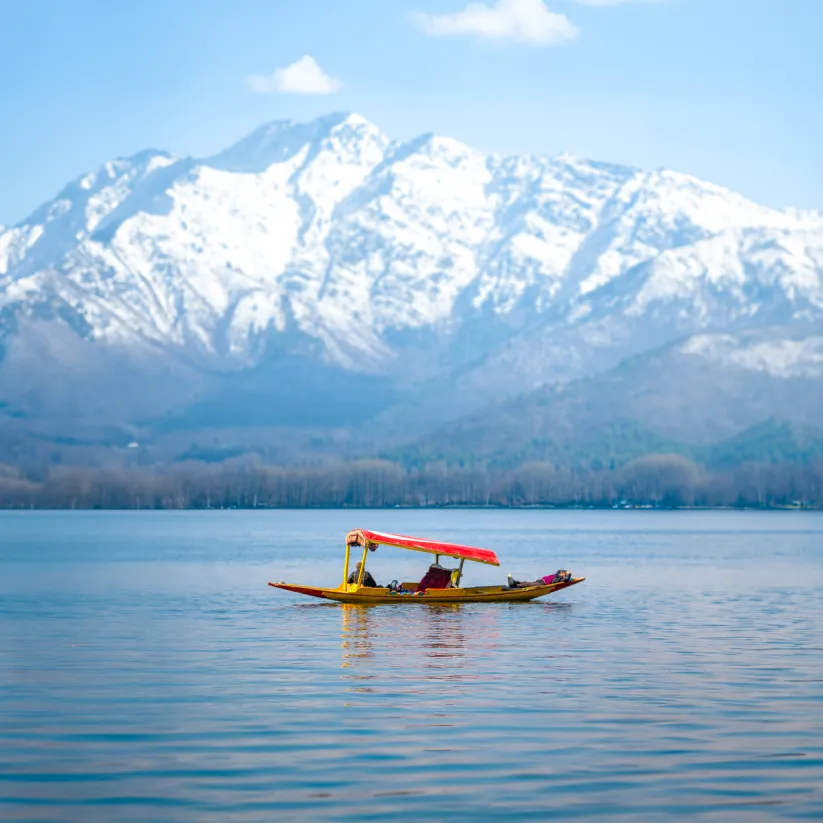 Kashmir Love Escape